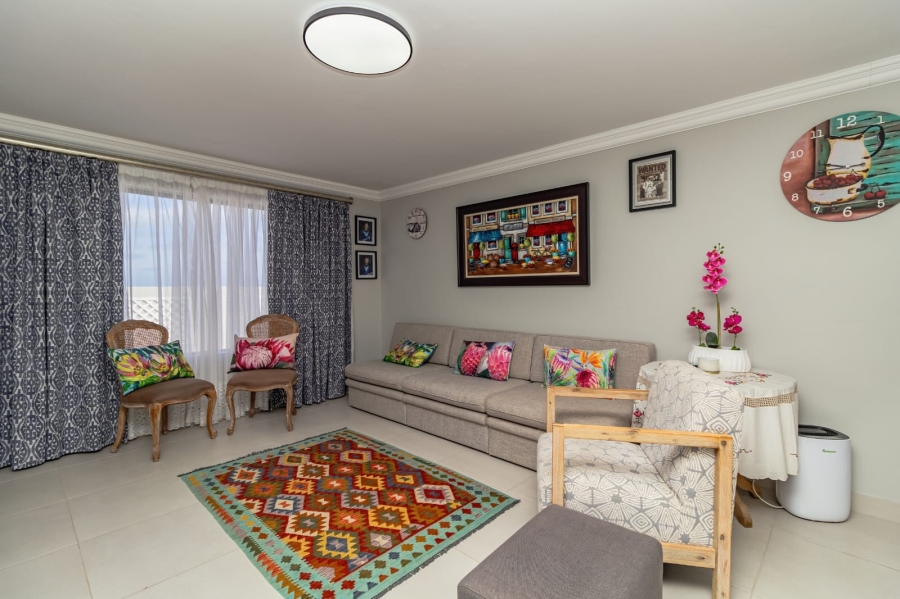 4 Bedroom Property for Sale in Monte Christo Western Cape